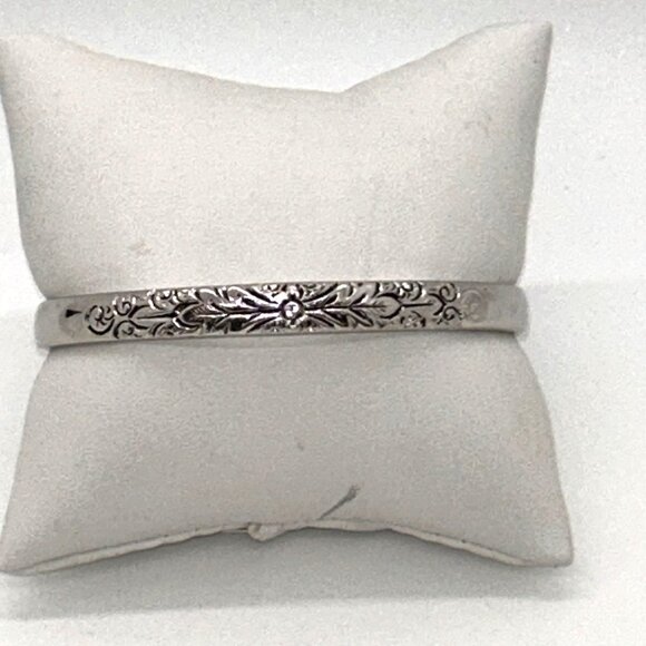Whiting & Davis Vintage Silver-Tone Etched Floral Bangle Bracelet 7 Inch - Picture 2 of 9